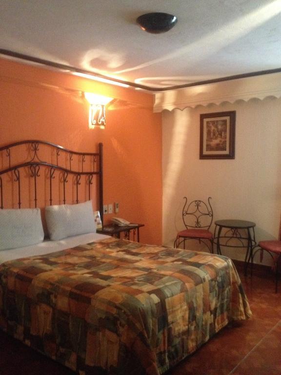 Hotel La Paz 과달라하라 객실 사진